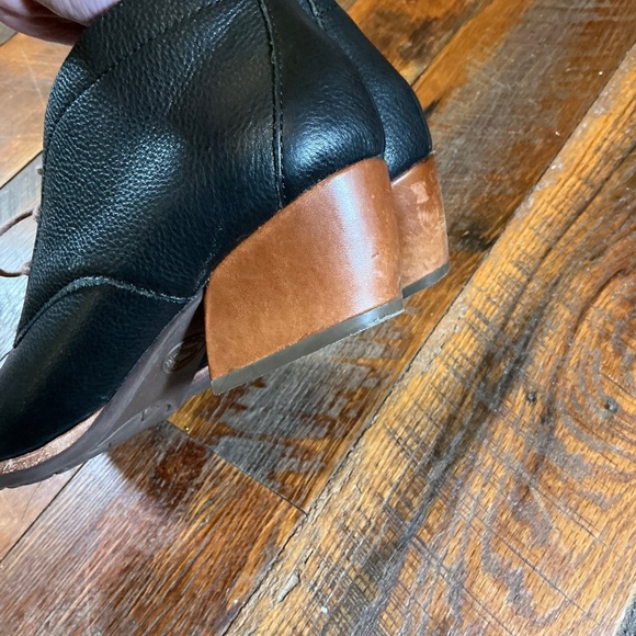 Kork-Ease Helene Black Leather Lace Up Chukka Heel Boots Women’s 8M - Picture 9 of 15